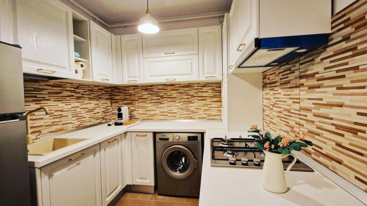 Lux & Confort - Apartament 3 Camere Bucureşti Eksteriør bilde